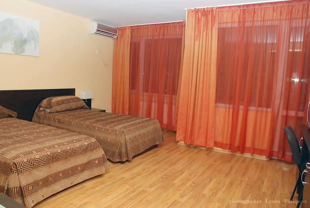 Family Art-Hotel Zora Vratsa Ngoại thất bức ảnh
