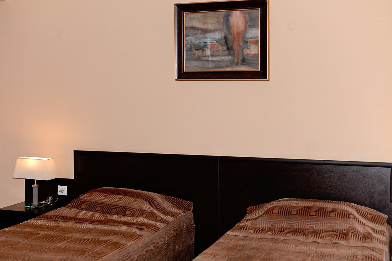 Family Art-Hotel Zora Vratsa Ngoại thất bức ảnh
