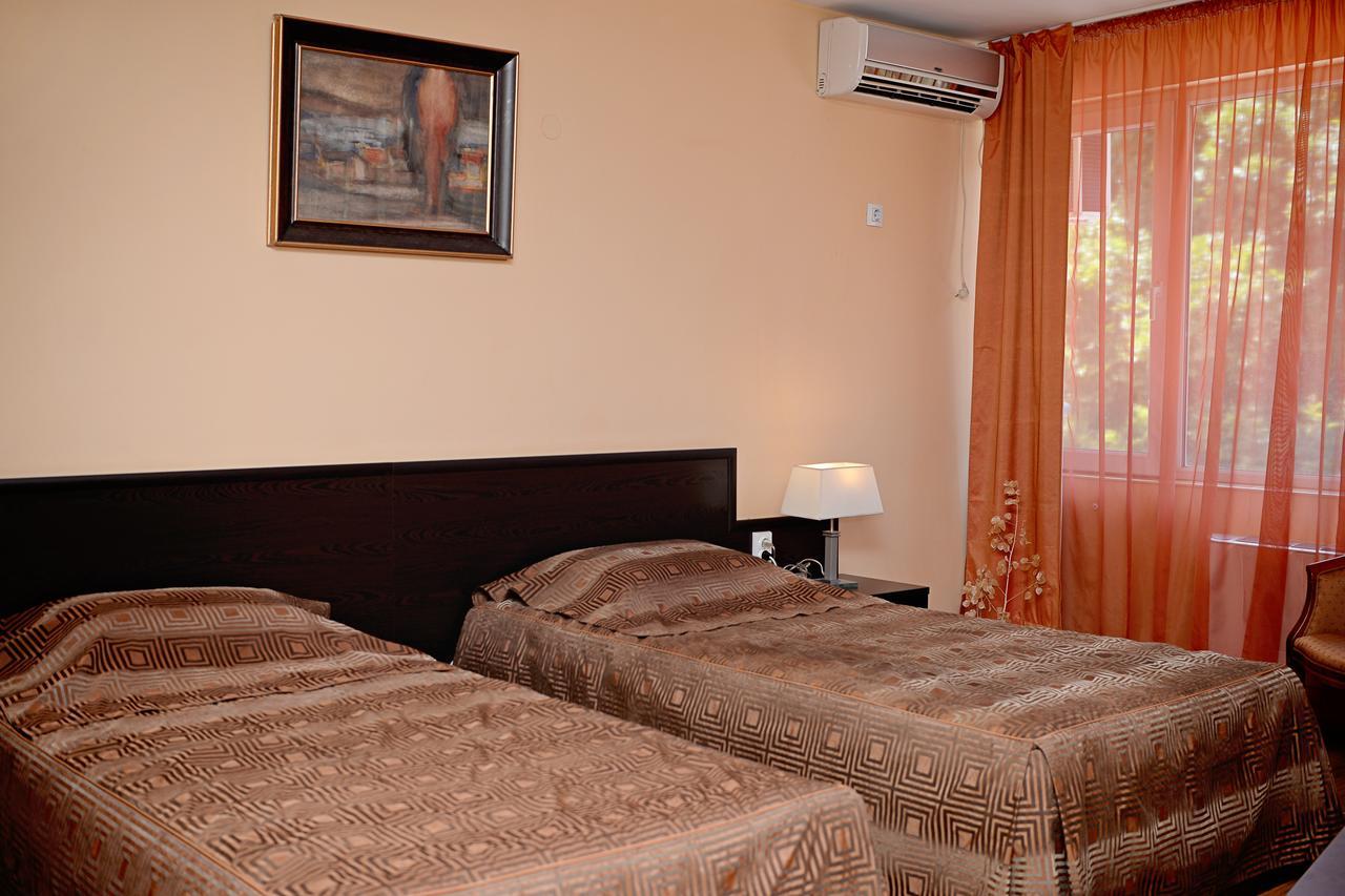 Family Art-Hotel Zora Vratsa Ngoại thất bức ảnh
