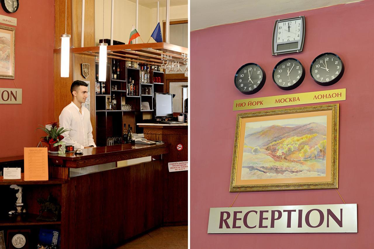 Family Art-Hotel Zora Vratsa Ngoại thất bức ảnh